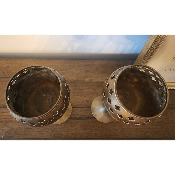 Vintage Set of Two Solid Brass Candle Holders Graduated Height - Picture 5 of 8